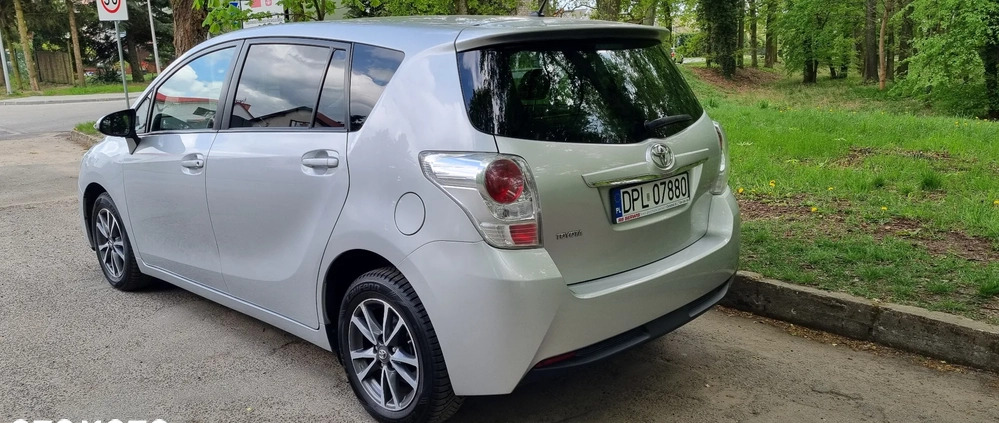 Toyota Verso cena 35900 przebieg: 181500, rok produkcji 2014 z Chocianów małe 121